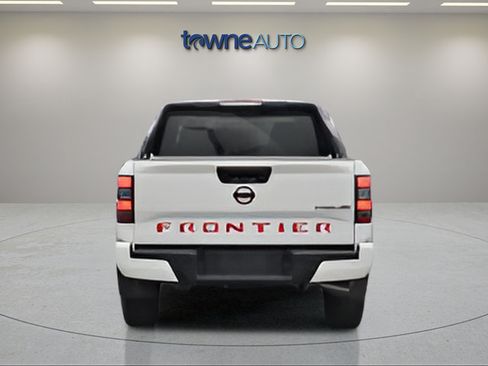 Used 2023 Nissan Frontier 4x4 Crew Cab image 7
