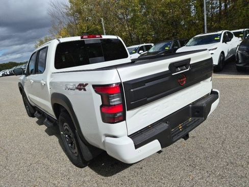 New 2026 Nissan Frontier PRO-4X w/ Pro-4x Convenience Package image 9