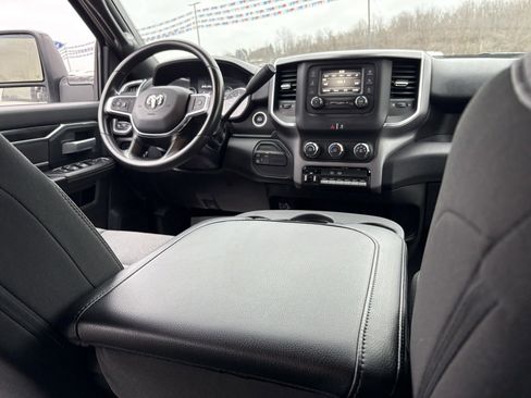 Used 2024 RAM 3500 Big Horn image 36