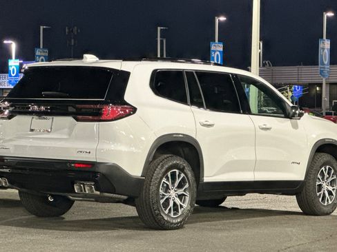 New 2026 GMC Acadia AT4 image 5