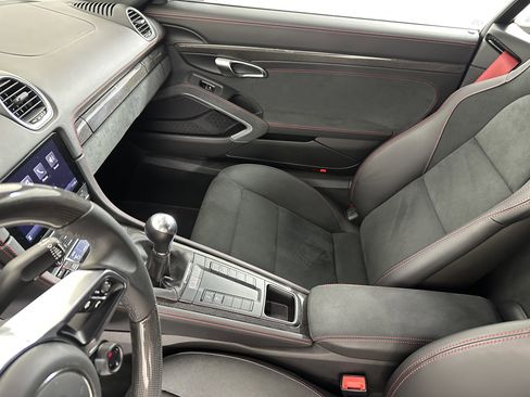 Used 2023 Porsche 718 Cayman GT4 image 12