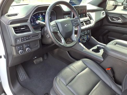 Used 2022 Chevrolet Suburban RST w/ Luxury Package image 8