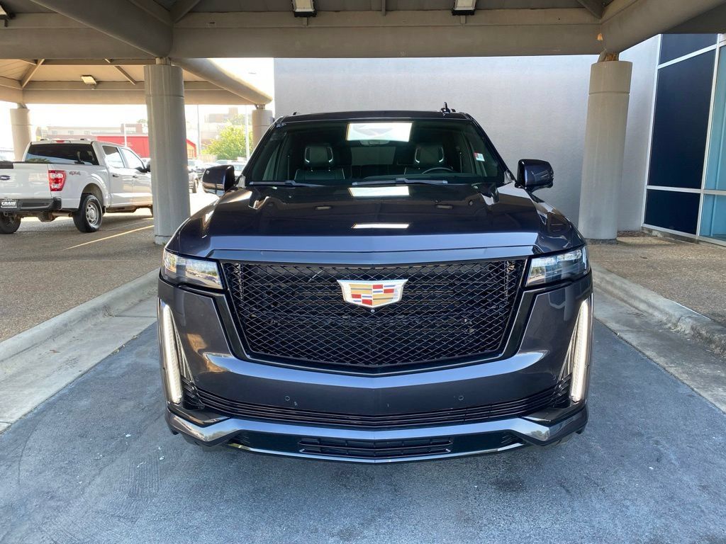 Used 2022 Cadillac Escalade Sport w/ Touring Package AWD/4WD image 2