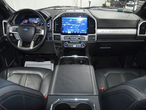 Used 2022 Ford F450 Platinum w/ FX4 Off-Road Package image 32