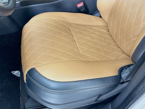 Used 2021 Land Rover Range Rover SV Autobiography Dynamic image 21