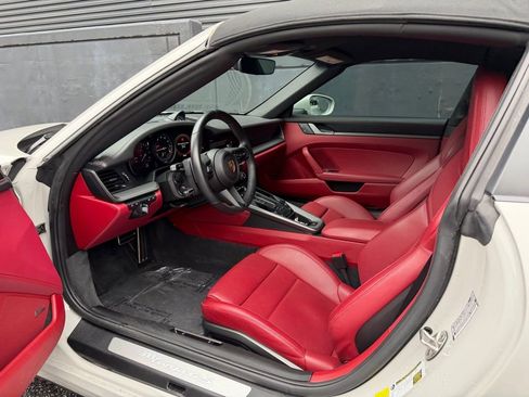 Certified 2023 Porsche 911 Targa 4S image 4