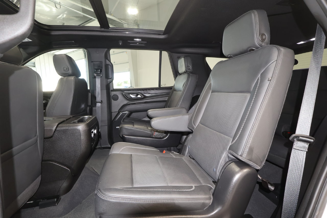 Used 2024 GMC Yukon Denali AWD/4WD image 25