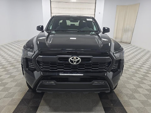 Used 2024 Toyota Tacoma TRD Off-Road AWD/4WD image 2