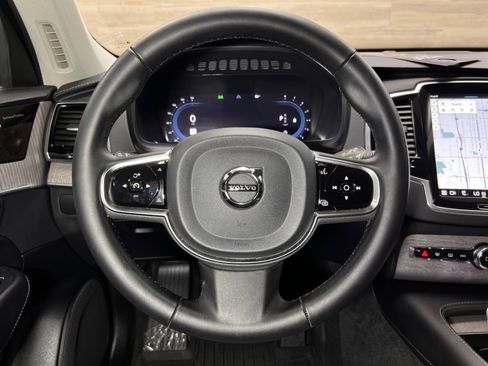 Used 2024 Volvo XC90 B6 Ultimate w/ Protection Package Premier image 22