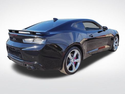 Used 2016 Chevrolet Camaro SS RWD image 7