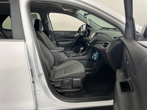 Certified 2024 Chevrolet Equinox LT AWD/4WD image 10