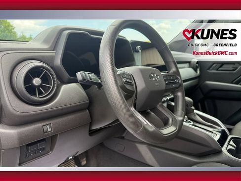 Used 2024 Chevrolet Colorado Trail Boss w/ Technology Package AWD/4WD image 37