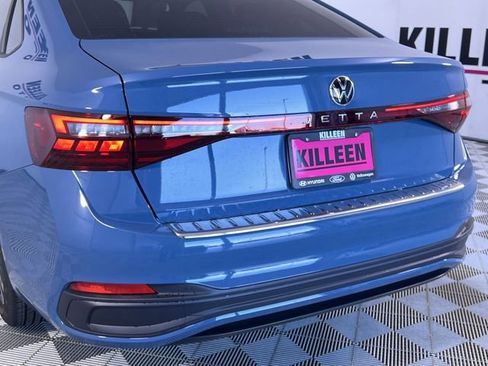 New 2025 Volkswagen Jetta SE image 25