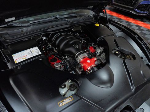 Used 2014 Maserati GranTurismo Sport RWD image 45