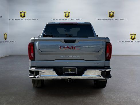Used 2025 GMC Sierra 1500 SLT image 4