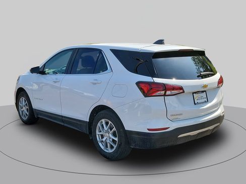 Used 2024 Chevrolet Equinox LT FWD image 5