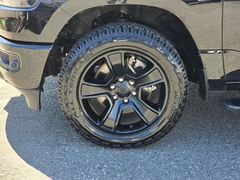 Used 2021 RAM 1500 Big Horn AWD/4WD image 9