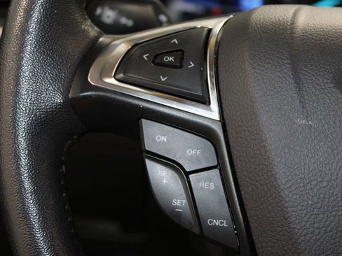 Used 2024 Ford Edge Titanium image 45