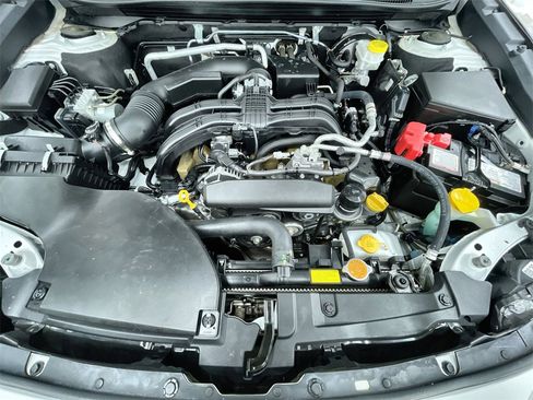 Used 2020 Subaru Outback Limited w/ Popular Package #2 image 11