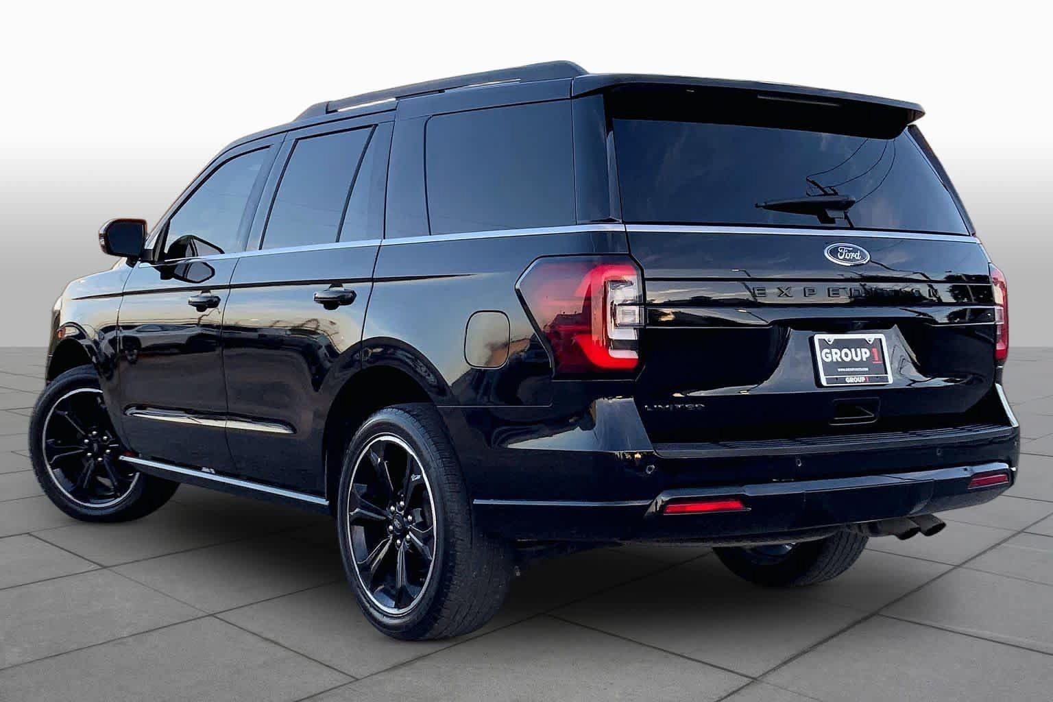Used 2023 Ford Expedition Limited RWD image 11