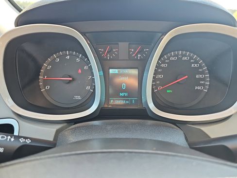Used 2017 Chevrolet Equinox Premier FWD image 16