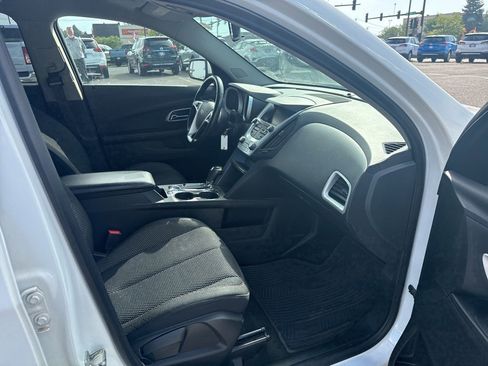 Used 2017 Chevrolet Equinox LT w/ Convenience Package image 31