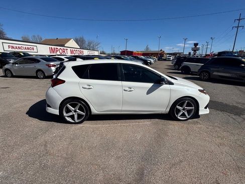 Used 2017 Toyota Corolla iM w/ Carpet Mat Package image 4
