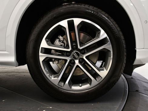 Certified 2025 Audi Q5 Premium Plus w/ Premium Plus image 16