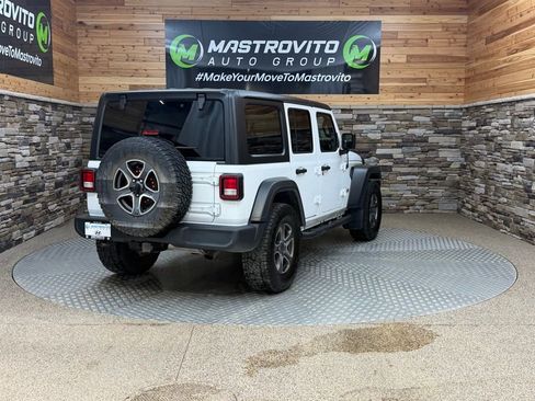 Used 2018 Jeep Wrangler Unlimited Sport S AWD/4WD image 9