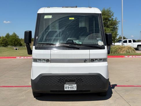 Used 2024 Chevrolet Brightdrop 600 w/ Battery Pack, Max Range AWD/4WD image 2