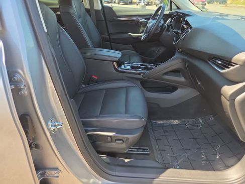 Used 2023 Buick Envision Essence AWD/4WD image 22