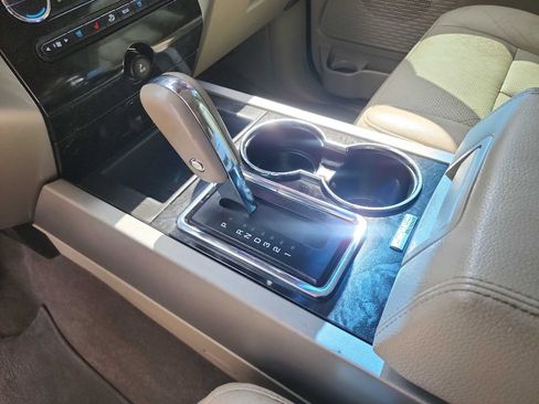 Used 2013 Ford Expedition Limited image 26