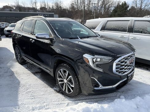 Used 2018 GMC Terrain Denali w/ Advanced Safety Package image 2