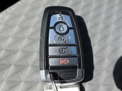 Used 2022 Ford Escape SE w/ Convenience Package image 30