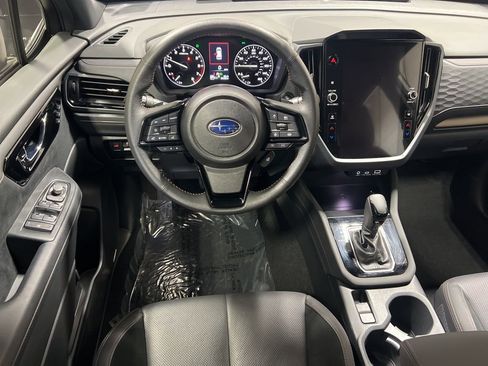 Used 2025 Subaru Forester Touring image 21