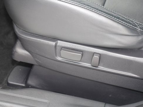 Used 2019 Mitsubishi Outlander SEL image 13