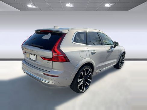 Certified 2023 Volvo XC60 B5 Ultimate w/ Protection Package Premier image 9
