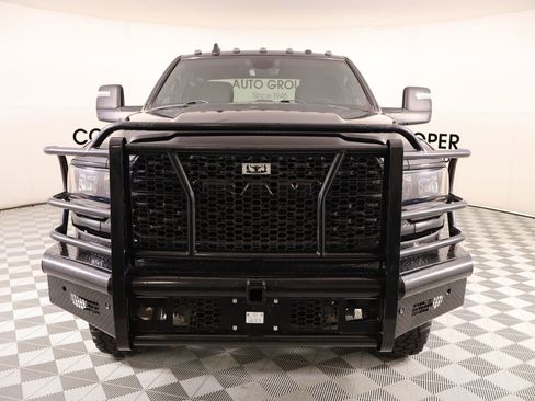 Used 2023 RAM 2500 Big Horn w/ Night Edition AWD/4WD image 9