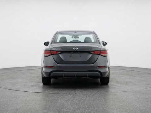 Used 2025 Nissan Sentra S image 7