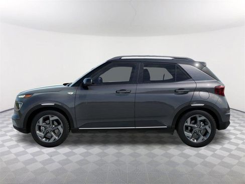 New 2026 Hyundai Venue SEL image 3