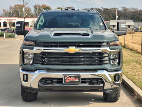New 2026 Chevrolet Silverado 2500 LT w/ Texas Edition image 2