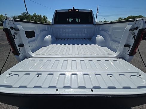 Certified 2025 RAM 1500 Big Horn AWD/4WD image 14