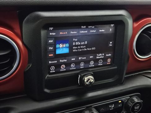 Used 2021 Jeep Wrangler Unlimited Rubicon w/ LED Lighting Group AWD/4WD image 13