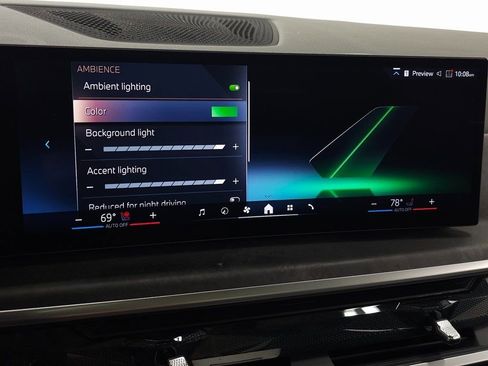 Used 2025 BMW X7 xDrive40i w/ Climate Comfort Package image 29