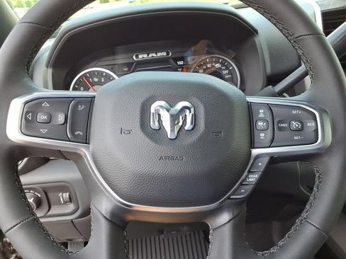 New 2026 RAM 2500 Big Horn AWD/4WD image 9