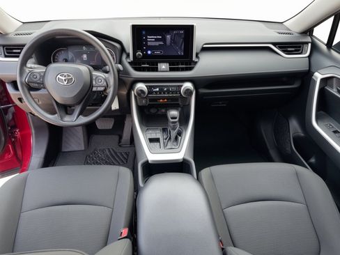 Used 2023 Toyota RAV4 LE FWD image 17