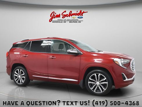 Used 2019 GMC Terrain Denali w/ Comfort Package FWD image 1