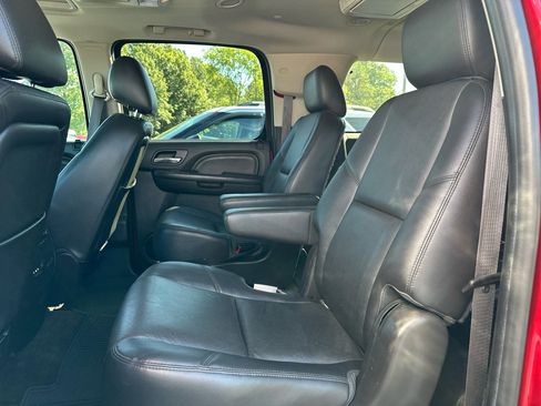 Used 2014 GMC Yukon XL Denali image 20