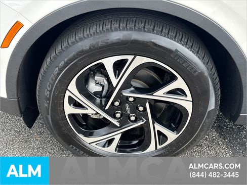 Used 2024 Lincoln Nautilus Premier w/ Equipment Group 102A image 14