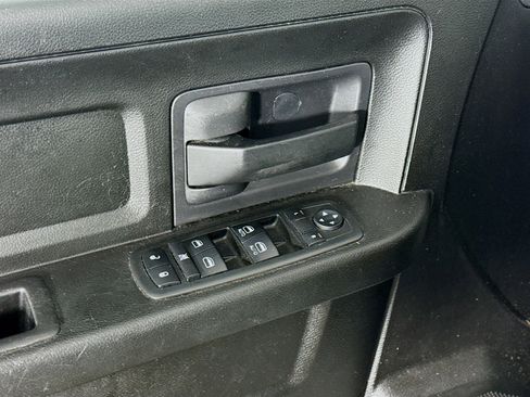 Used 2019 RAM 1500 Express image 23